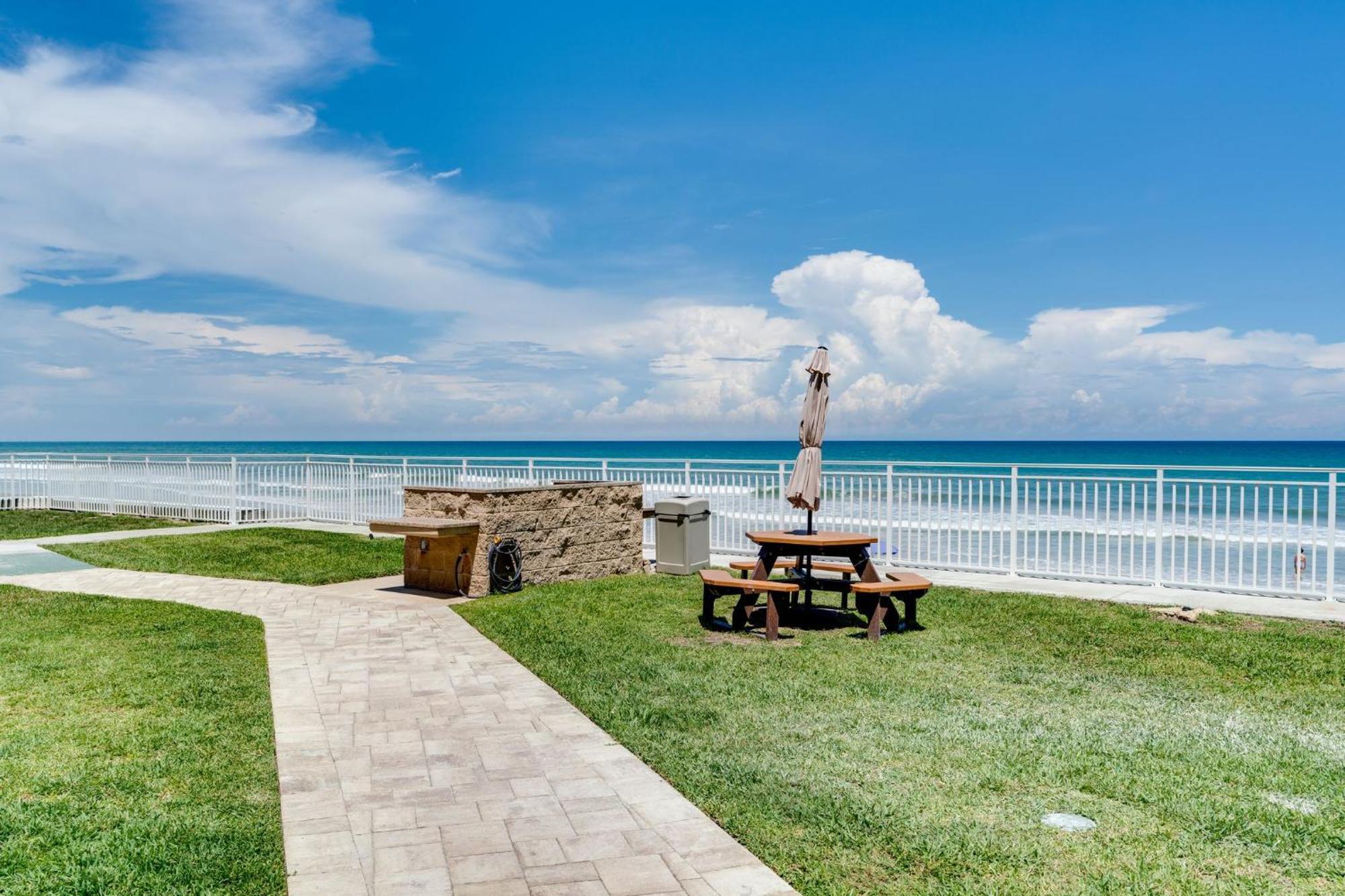 Paradise Beach Club - Oceanfront And Penthouse Satellite Beach Dış mekan fotoğraf